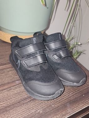 Nike Star Runner 3 (TDV) in the Black/Anthracite colorway
